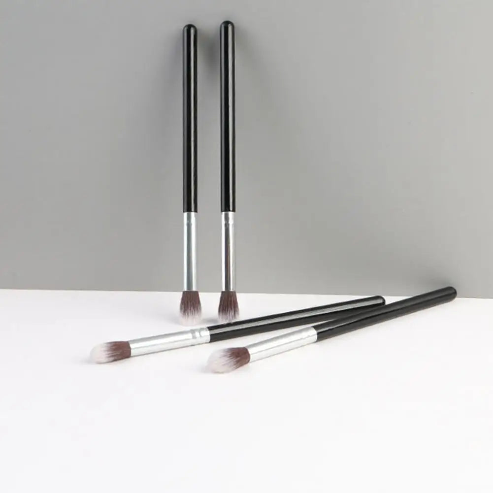 Universal Cosmetic Powder Eye Shadow Blush Blending Tool Mini Eye Shadow Brush Convenient to Carry Wedding Supplies